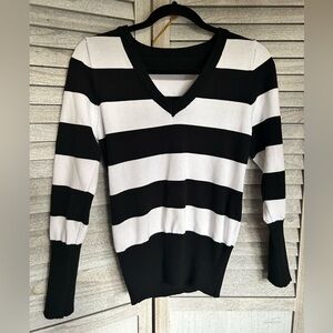 Woman’s Black & White Striped Sweater with Fitted waist Juniors Size Small